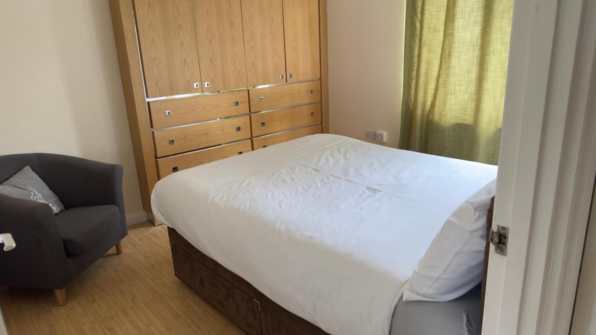 Contractor'S Haven- 4-Bedroom House With Free Parking, Super Fast Wifi, Fran Properties In Aylesbury, Pets Are Welcome! Эйлсбери Экстерьер фото